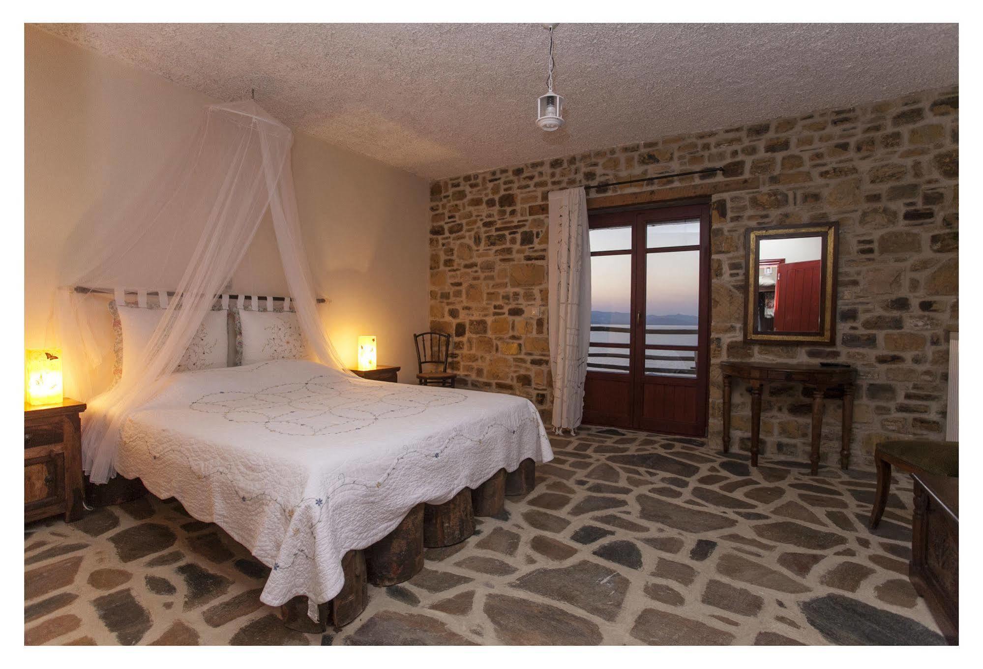 Ethaleia Hotel Moúdhros Eksteriør billede